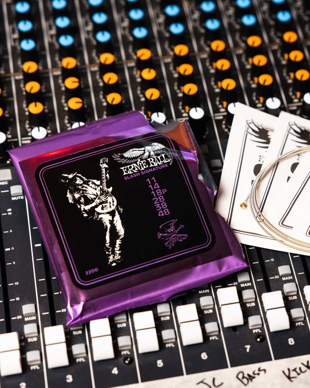 Ernie Ball 2200 Slash Signature Strings