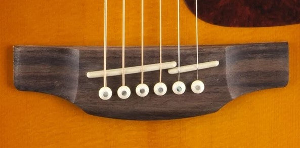 Takamine GD71CE-BSB - Stålsträngad akustisk gitarr med inbyggd mikrofon